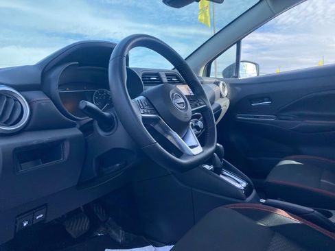 Used 2024 Nissan Versa SR image 16