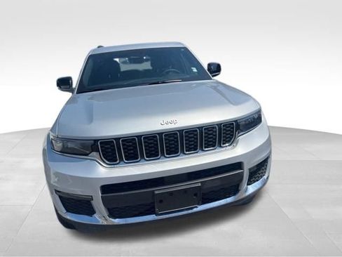 Used 2025 Jeep Grand Cherokee L Limited w/ Trailer Tow Package AWD/4WD image 3