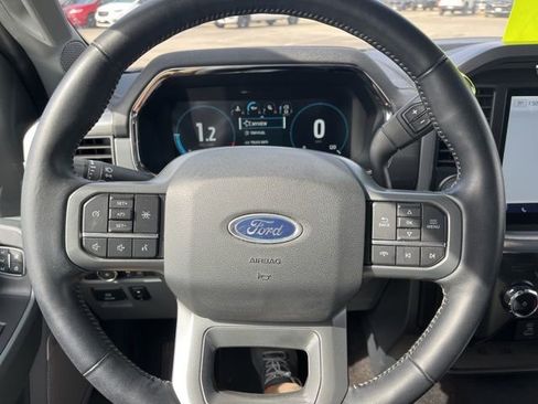 Used 2022 Ford F150 Lariat image 10