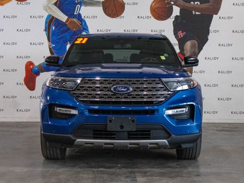 Used 2021 Ford Explorer King Ranch w/ Premium Technology Package image 21