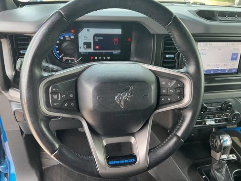 Used 2022 Ford Bronco Big Bend w/ Sasquatch Package AWD/4WD image 19