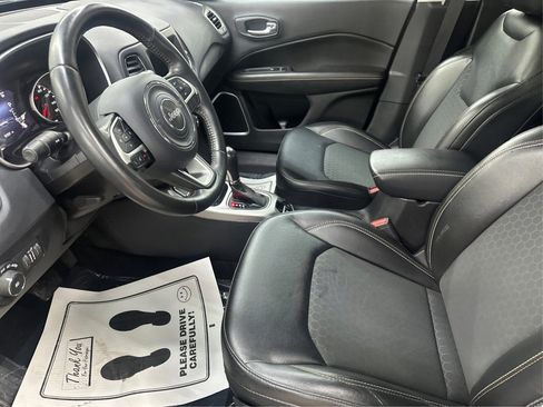 Used 2018 Jeep Compass Latitude w/ Popular Equipment Group image 9