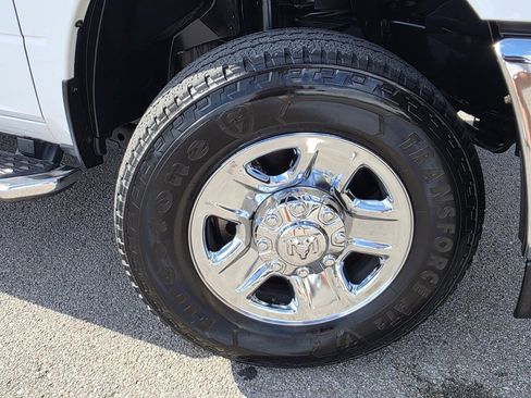 Used 2021 RAM 2500 Big Horn image 12