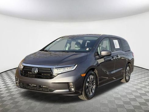 Used 2024 Honda Odyssey EX-L image 3