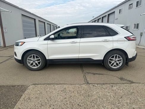 Used 2022 Ford Edge SEL w/ Convenience Package AWD/4WD image 3