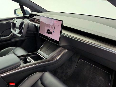 Used 2023 Tesla Model X Plaid image 31