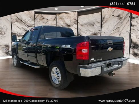 Used 2010 Chevrolet Silverado 2500 LT w/ Interior Plus Package image 5
