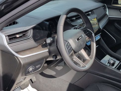 New 2026 Jeep Grand Cherokee Limited AWD/4WD image 10