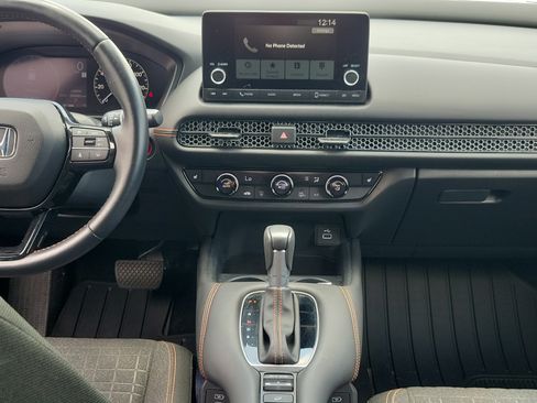 Used 2025 Honda HR-V Sport image 18