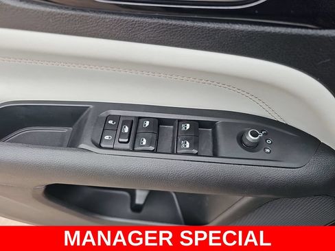 Used 2024 Jeep Compass Limited AWD/4WD image 26