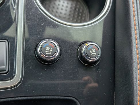 Used 2022 Nissan Maxima SR w/ Sport Mat Group FWD image 33