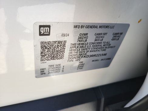 Used 2024 Chevrolet Suburban Premier w/ Premium Package image 32