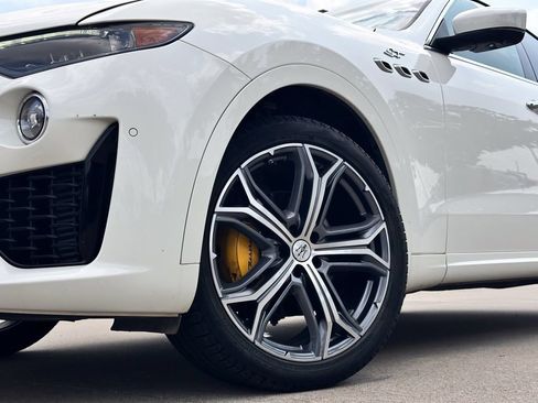 Used 2022 Maserati Levante GT AWD/4WD image 8