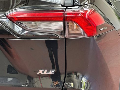 Used 2024 Toyota RAV4 XLE FWD image 36