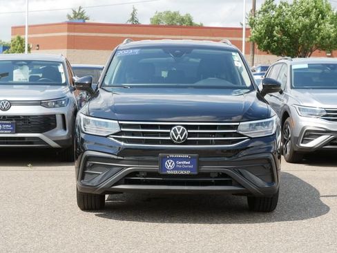 Certified 2023 Volkswagen Tiguan SE AWD/4WD image 2