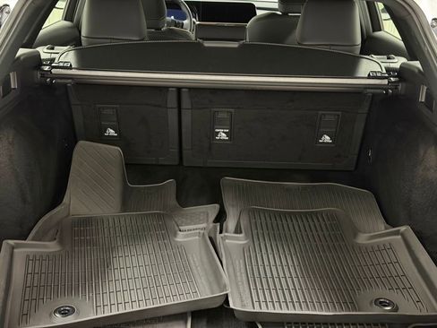 Used 2025 Toyota Crown Signia image 20