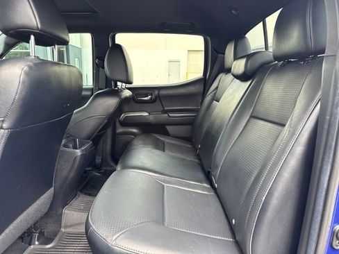 Used 2022 Toyota Tacoma Limited RWD image 11
