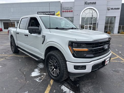 Used 2024 Ford F150 XLT image 2