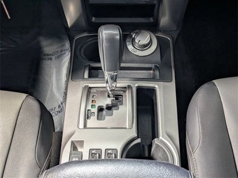 Used 2018 Toyota 4Runner SR5 Premium image 13