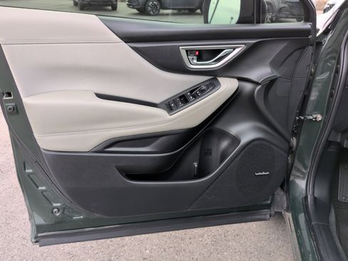 Used 2024 Subaru Forester Premium image 18