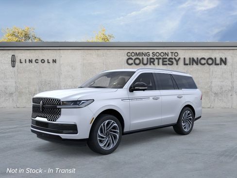 New 2026 Lincoln Navigator Reserve image 1