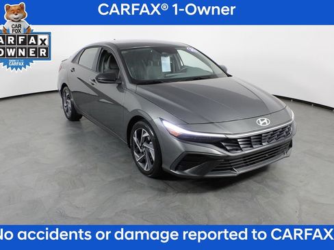 Certified 2025 Hyundai Elantra Sport FWD image 5