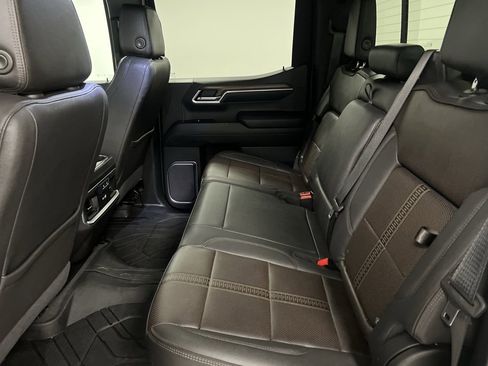 Used 2022 Chevrolet Silverado 1500 High Country image 52