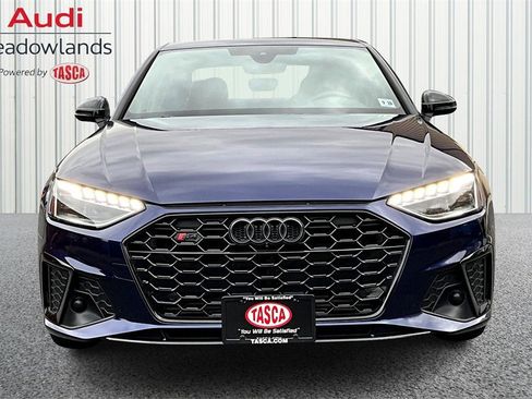 Used 2023 Audi S4 Premium Plus image 2