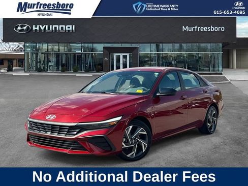 Certified 2025 Hyundai Elantra SEL FWD image 1