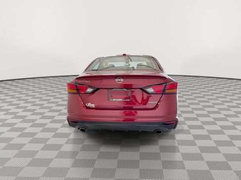 Certified 2024 Nissan Altima 2.0 SR image 10