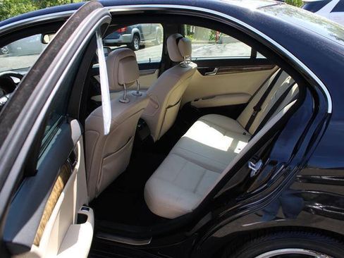 Used 2008 Mercedes-Benz C 350 Sport image 22
