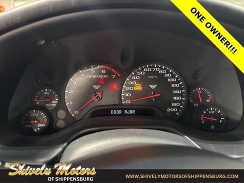 Used 2004 Chevrolet Corvette Coupe w/ Roof Package image 17