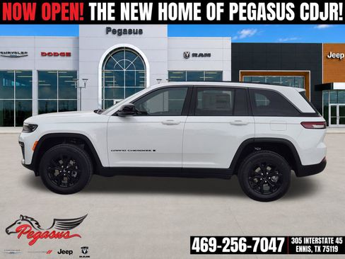 New 2026 Jeep Grand Cherokee Altitude RWD image 3
