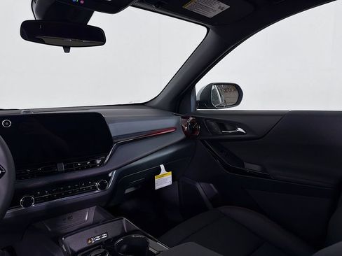 New 2026 Chevrolet Equinox RS w/ Convenience Package III AWD/4WD image 19