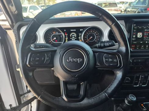 Used 2021 Jeep Wrangler Unlimited Islander image 28