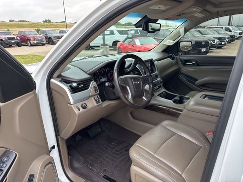 Used 2016 GMC Yukon SLT w/ Open Road Package RWD image 18