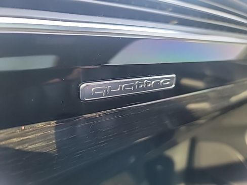 Used 2019 Audi Q7 3.0T Prestige w/ Prestige Package AWD/4WD image 29