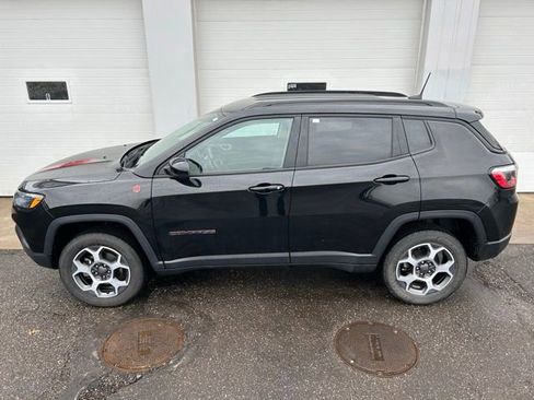 Certified 2022 Jeep Compass Trailhawk w/ Trailhawk Convenience Group image 3