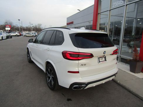 Used 2019 BMW X5 xDrive40i w/ M Sport Package image 9