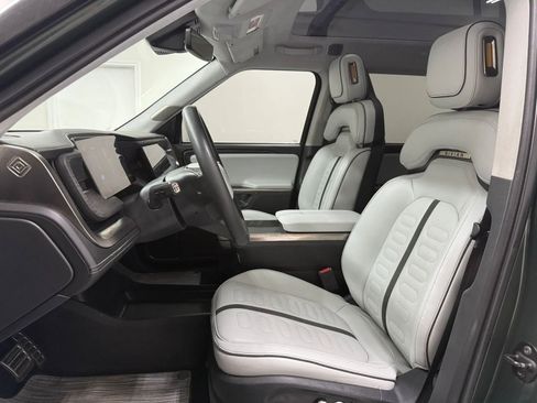 Used 2024 Rivian R1S Adventure AWD/4WD image 12