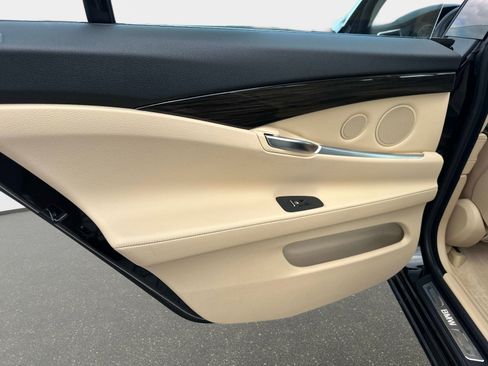 Used 2014 BMW 550i Gran Turismo xDrive 550i xDrive Gran Turismo image 12