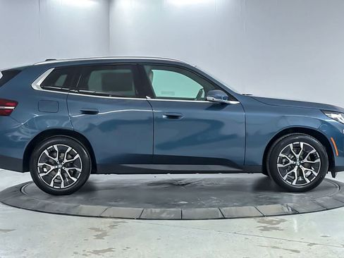 New 2026 BMW X3 xDrive30 w/ Premium Package AWD/4WD image 8