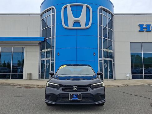 Used 2024 Honda Civic Sport image 2