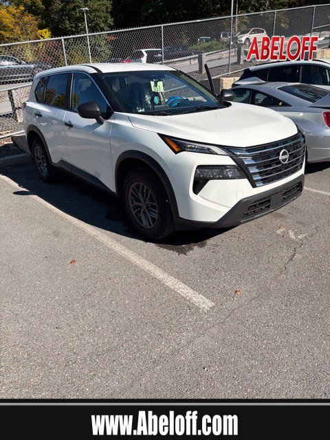 Used 2024 Nissan Rogue S AWD/4WD image 1