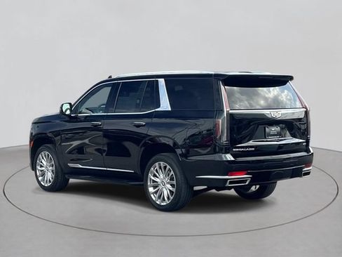 Used 2022 Cadillac Escalade Premium Luxury AWD/4WD image 3