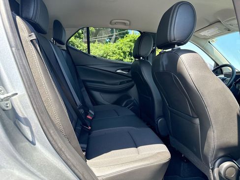 Used 2025 Buick Encore GX Preferred AWD/4WD image 22