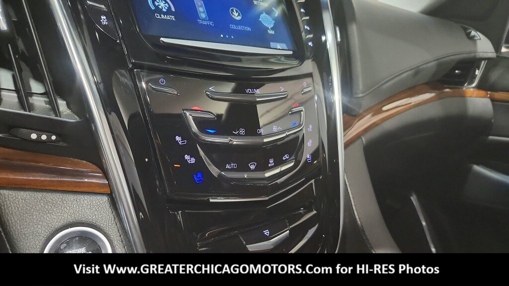 Used 2017 Cadillac Escalade ESV Luxury AWD/4WD image 36