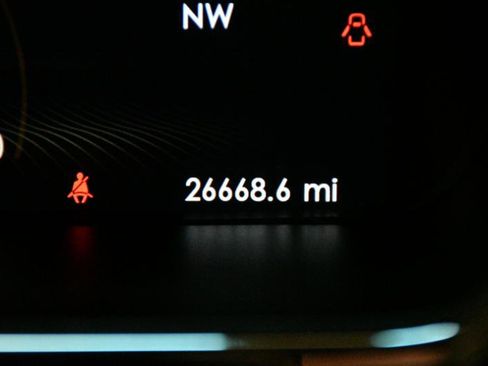 Used 2019 Lincoln Continental Select w/ Continental Climate Package image 29