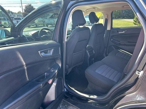 Used 2022 Ford Edge SE image 20