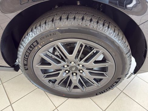New 2027 Ford Expedition Platinum w/ Stealth Appearance Package AWD/4WD image 9